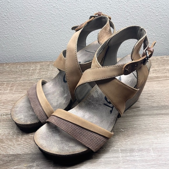 OTBT Freedom Wedge Sandals Tan Brown Leather Upper Open Toe Adjustable Size 8 US - Picture 1 of 10